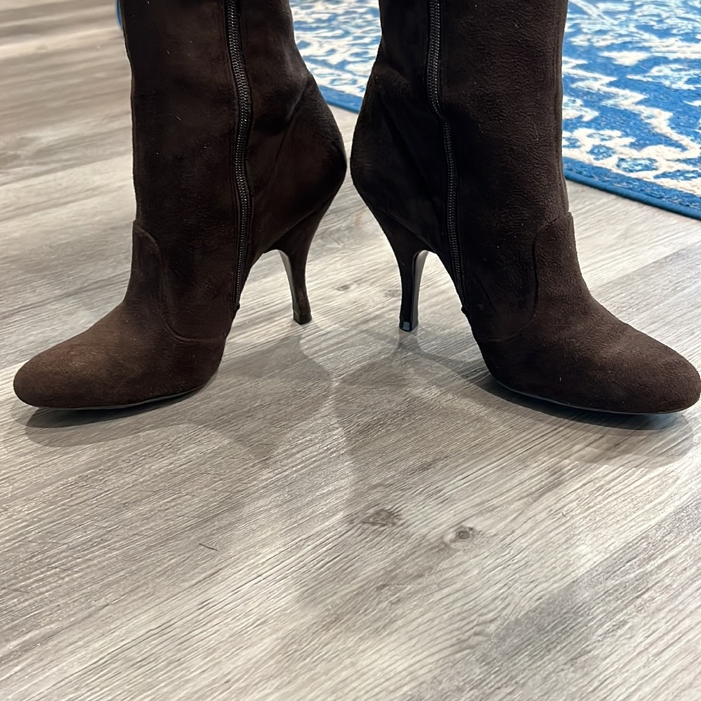 BCBGirls faux suede boots, EUC - Picture 5 of 9